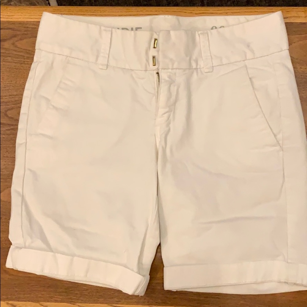 White J-crew Bermuda shorts
